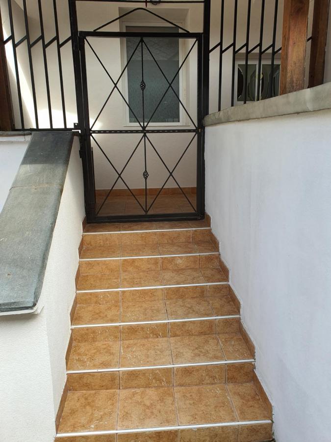 Belvarosi Exkluziv Loft Debrecen Exterior photo